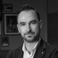 Никола Нинов